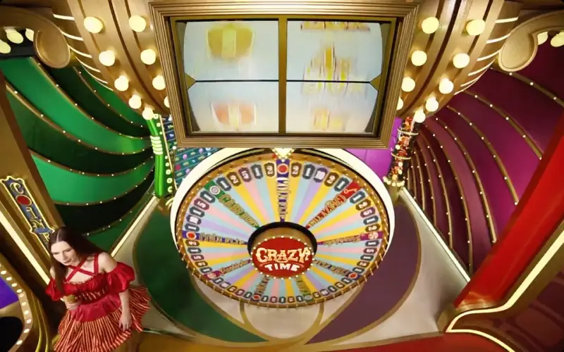 Играть в лайв-игру Crazy Time в казино PINCO